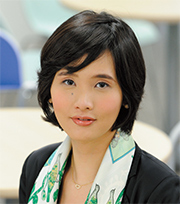 齋藤 智恵 さん 齋藤 智恵 さん